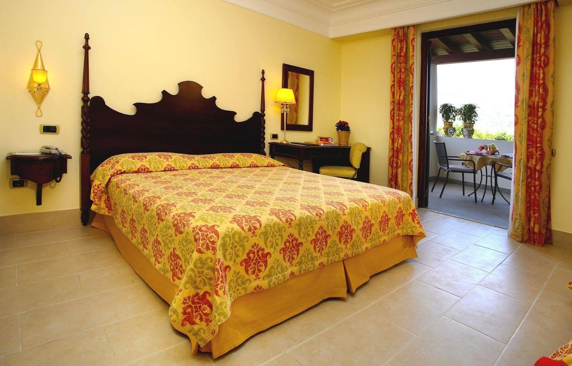 Arciduca Grand Hotel ลีปารี ภายนอก รูปภาพ